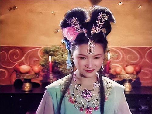 女菩萨当网红,信仰与潮流的完美融合